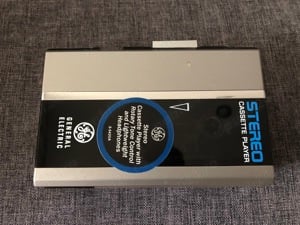 Walkman, General Electric - Made in Japan.