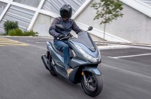 Scuter Honda PCX ca si nou - se conduce cu B125 - imagine 4