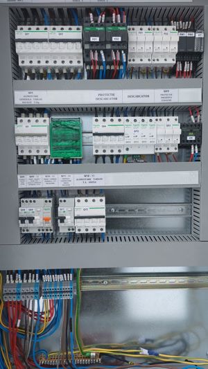 Electrician autorizat - imagine 4