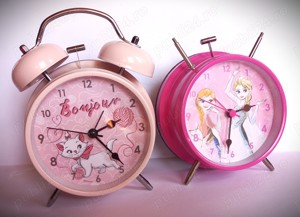 două ceasuri desteptatoare pentru copii, stare de funcționare