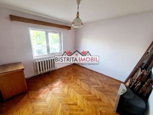 Apartament 3 camere, zona Sens, decomandat, parter inalt, 2 bai - imagine 4