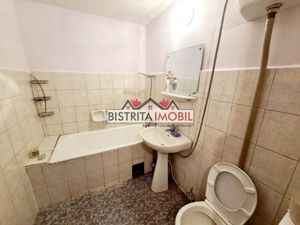 Apartament 3 camere, zona Sens, decomandat, parter inalt, 2 bai - imagine 10