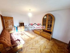 Apartament 3 camere, zona Sens, decomandat, parter inalt, 2 bai - imagine 3