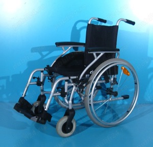 Scaun cu rotile din aluminiu  Drive   latime sezut 42 cm