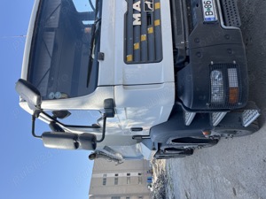 Sofer camion 8x4 - imagine 2 Sofer camion 8x4 - imagine 2