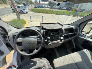 Peugeot Boxer 2,2 HDI - imagine 2 Peugeot Boxer 2,2 HDI - imagine 2