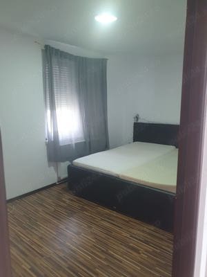 Vand apartament 3 camere