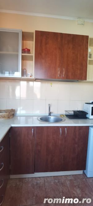 Cașin, Apartament 5 camere, renovat recent, birouri - imagine 7