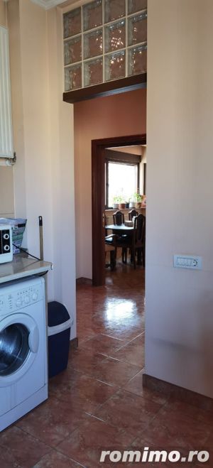 Cașin, Apartament 5 camere, renovat recent, birouri - imagine 6