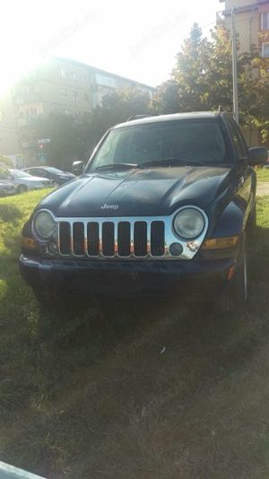 Jeep Cherokee KJ - imagine 8