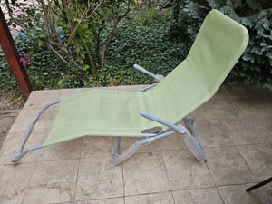 Vand 2 sezlonguri folosite identice