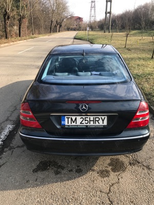 Mercedes-Benz, E240 Avantgard, cutie manuala, xenon, trapa electrica - imagine 3