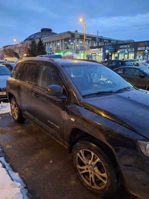 Vând Jeep Compass 2.2 CRD  - imagine 3