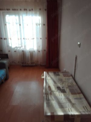 Vând apartament o camera Grădiște  - imagine 6