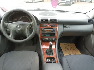 Mercedes C .220 CDI 140Cp An 2003,  înmatriculată.! - imagine 3