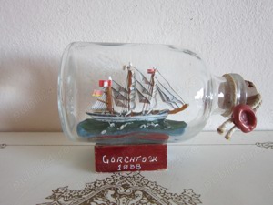 cadou rar 2xMiniatura Diorama Vas Velier in sticla vintage Germany1960