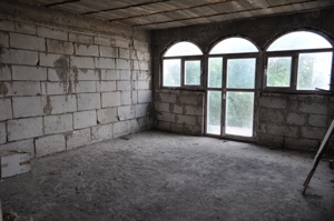 Casa de vanzare in Golesti, parter si etaj , 220 mp construiti , teren 916mp, la rosu - imagine 5