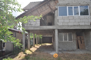 Casa de vanzare in Golesti, parter si etaj , 220 mp construiti , teren 916mp, la rosu - imagine 9