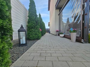 Gradina amenajata. Mobilat si utilat. Zona linistita - imagine 12