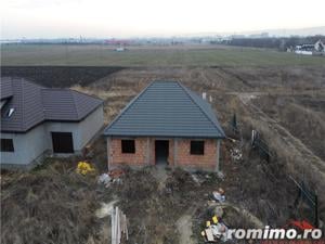 Casa de vanzare in stadiu de Rosu cu 600mp teren intravilan