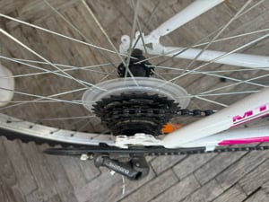 Vând bicicletă fete