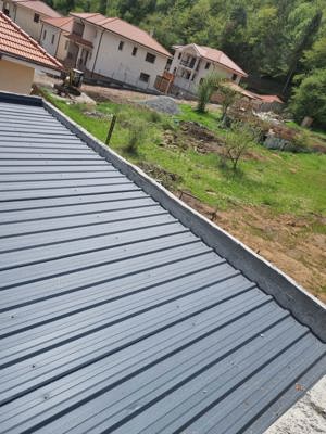 Reparatii Acoperisuri hidroizolatii Jgheaburi burlane Aticuri  - imagine 2