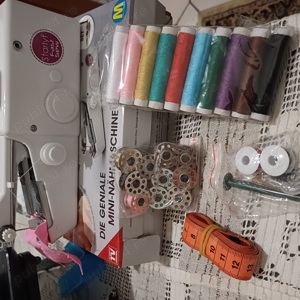 Mini masina de cusut - imagine 2