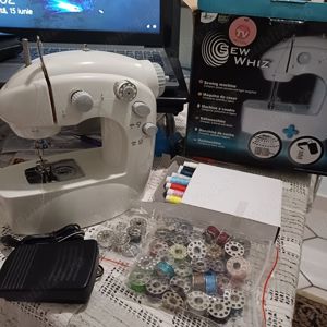 Mini masina de cusut - imagine 6