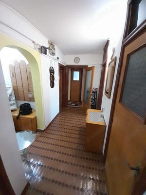 Proprietar vând apartament, 3 camere, Giurgiu, 74m, bloc izolat termic - imagine 7