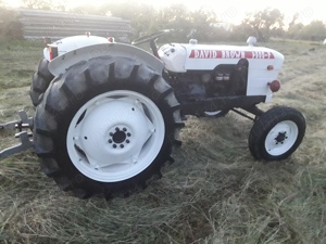 vand tractor  50 cai  - imagine 5