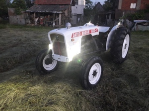 vand tractor  50 cai  - imagine 2