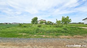 Teren intravilan in zona rezidentiala, la 1 km de A0 si A1 - imagine 7