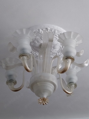 Lustra clasica din sticla