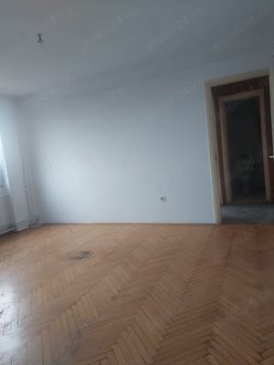 apartament cu 3 camere - imagine 2