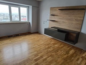 De vanzare apartament 3 camere 75.000 euro - imagine 4