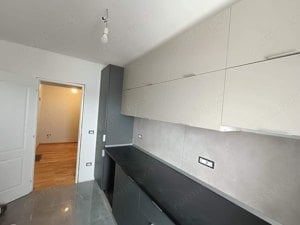 De vanzare apartament 3 camere 75.000 euro - imagine 8