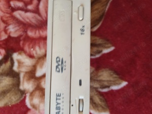 dvd rom model go d1600a