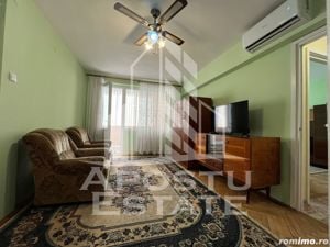 Apartament cu 2 camere, semidecomandat situat pe B-dul Dragalina