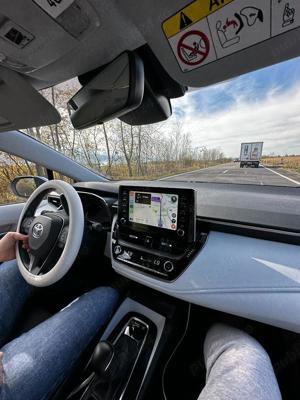 Toyota Corolla HYBRID 2023 full (NEGOCIABIL) Parcare gratuita - imagine 4