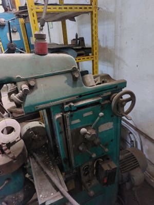 Masini de frezat pentru scularie  - imagine 2