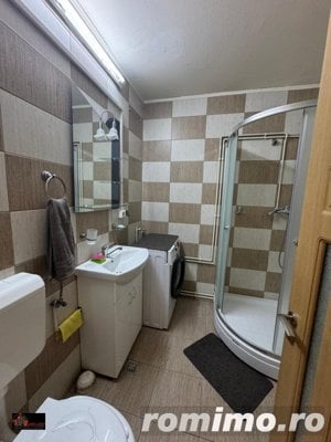 Apartament Decomandat cu 3 Camere  în Piața 1 Decembrie  - imagine 12