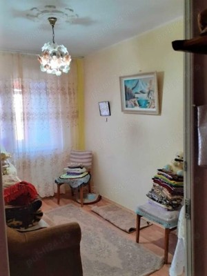 Apartament 3 camere, semidecomandat, etaj intermediar, Micro 40 - imagine 4