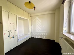 Apartament deosebit pe 2 niveluri, 130 mp utili, zona Buziasului - imagine 11