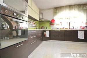 Apartament spatios cu doua camere de inchiriat la casa