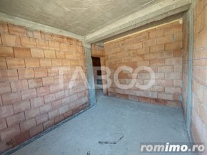 Casa de vanzare 147 mpu si 5 camere 434 mp teren Cristian Sibiu - imagine 6