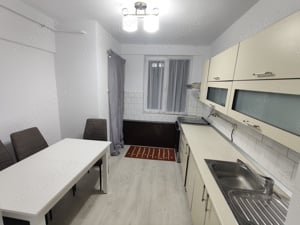 PF inchiriez apartament 3 camere decomandate - 70 mp