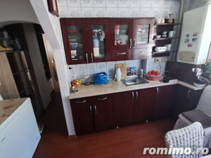 Apartament 2 camere, decomandat, Bdul Traian, vedere stradala, Piatra Neamt - imagine 2