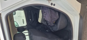 Vand Dacia Duster 1.5 dci 4wd 2021 - imagine 3