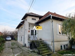 1/2 Duplex, 4 camere, 720 mp teren, zona Cetatea Alba-Carolina