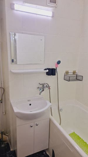 Închiriez apartament  - imagine 2 Închiriez apartament  - imagine 2